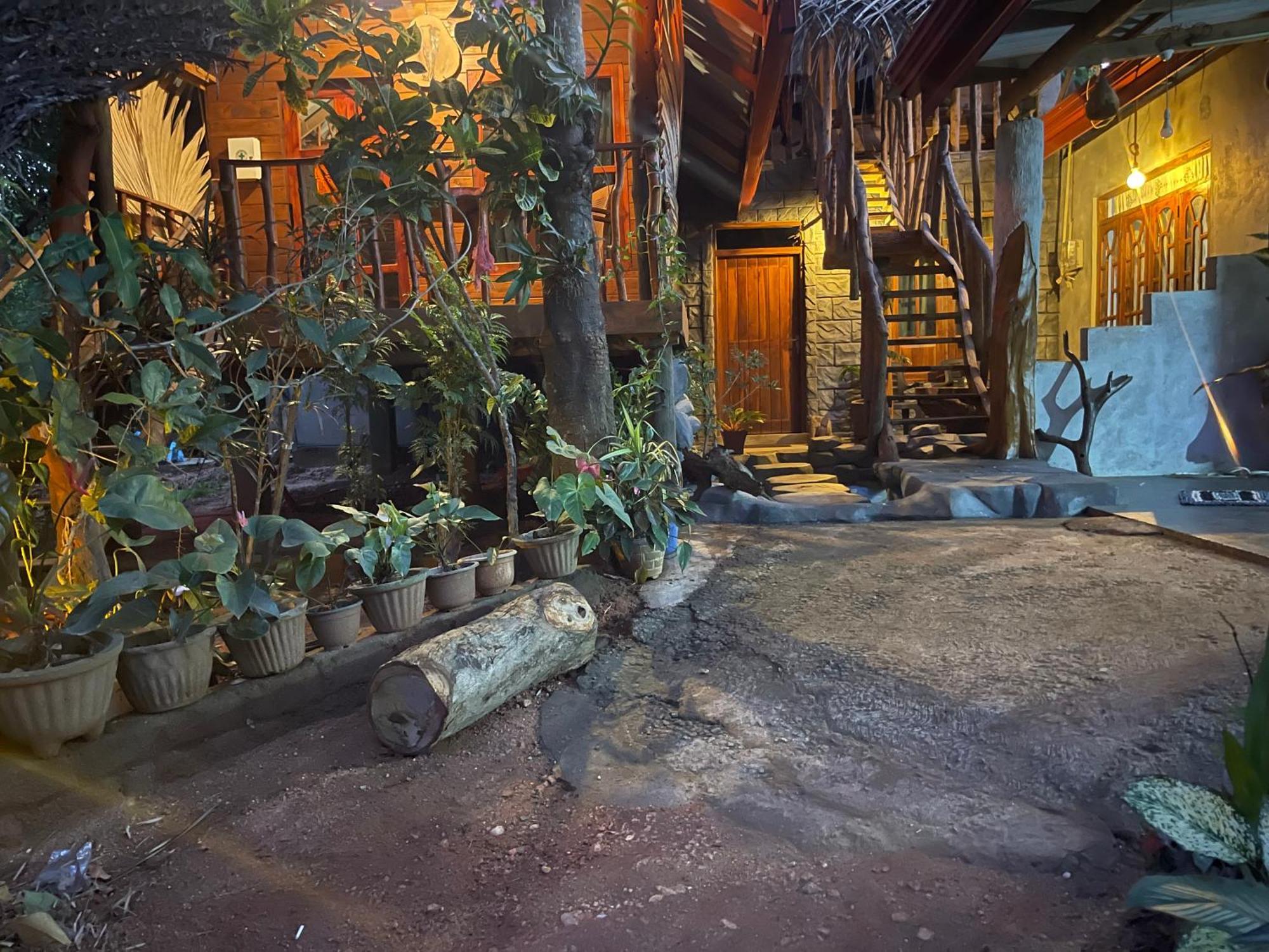 Shan Home Stay سيغيرِيا المظهر الخارجي الصورة